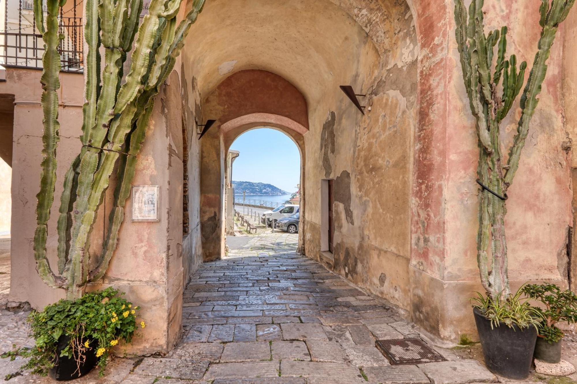 Apartamento Casa Dritta Bordighera Exterior foto